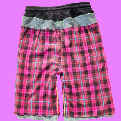 Purple pierced baggy shorts