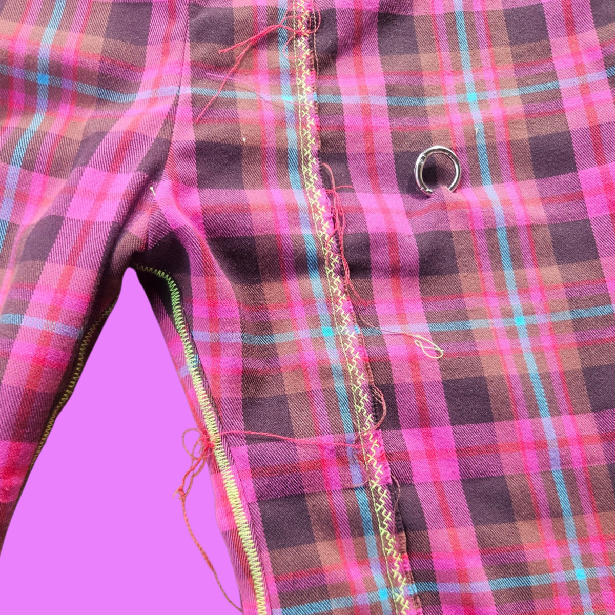 Purple pierced baggy shorts