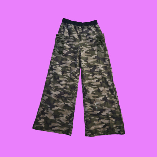 Camo cargos (woodland)