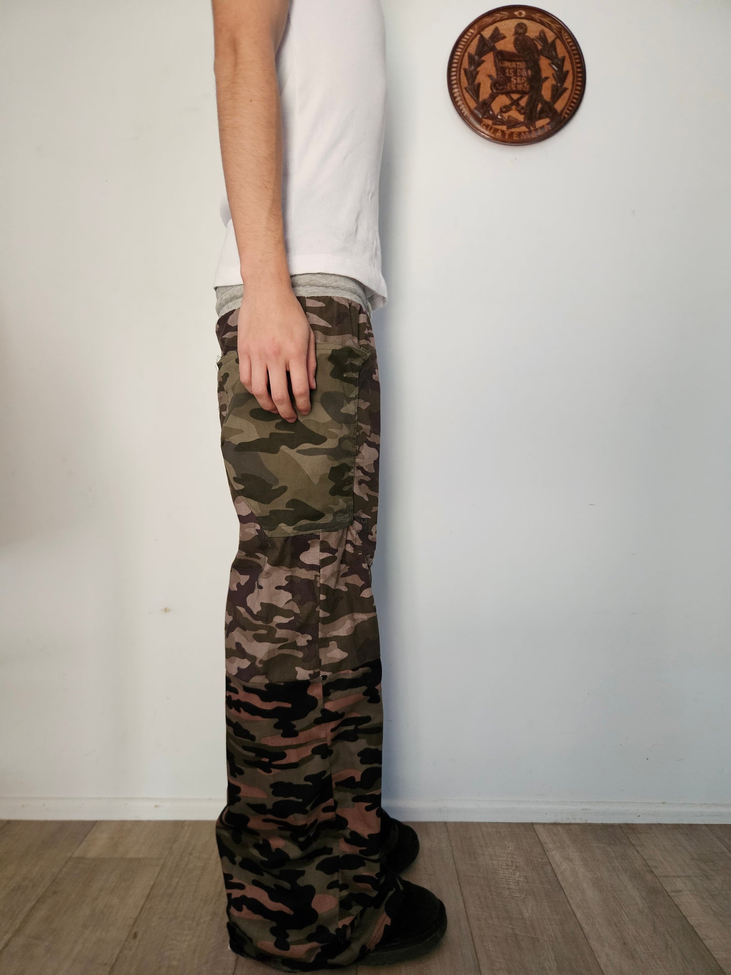 Camo cargo pants (split camo)