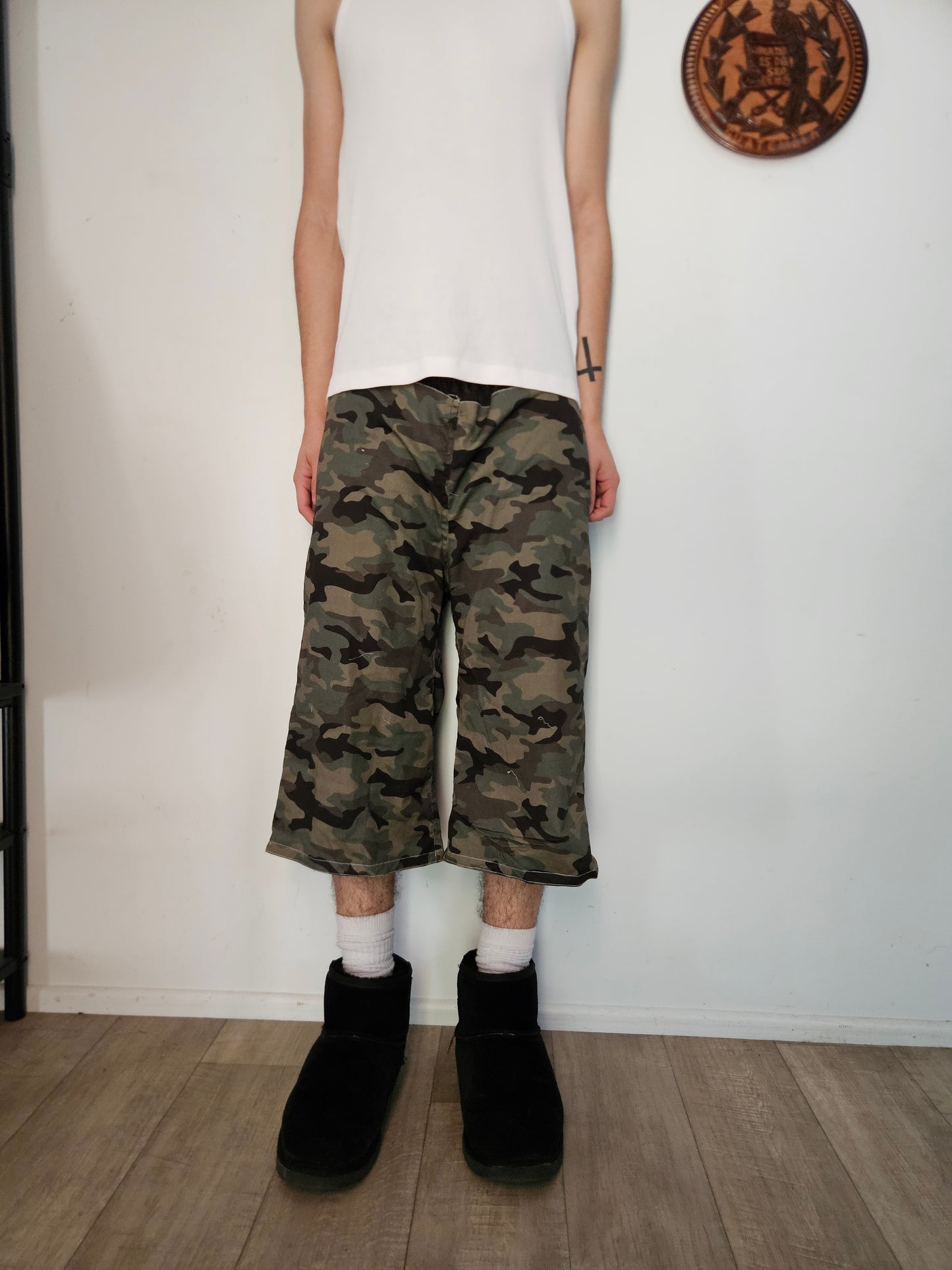 Camo cargo shorts (forest)