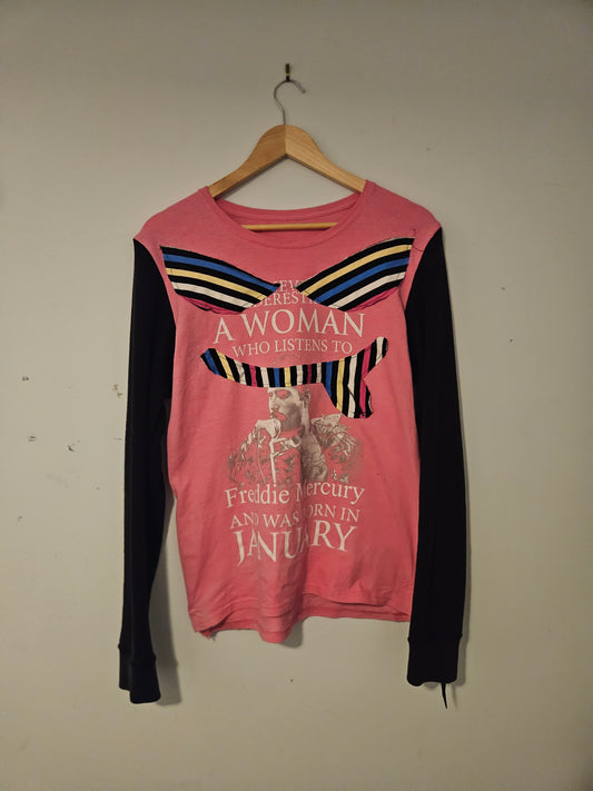 Face logo tee pink. (Size M)