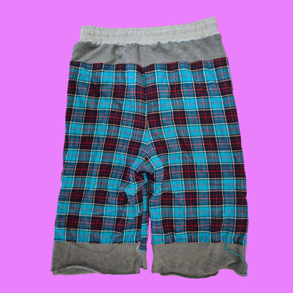 Pierced baggy shorts